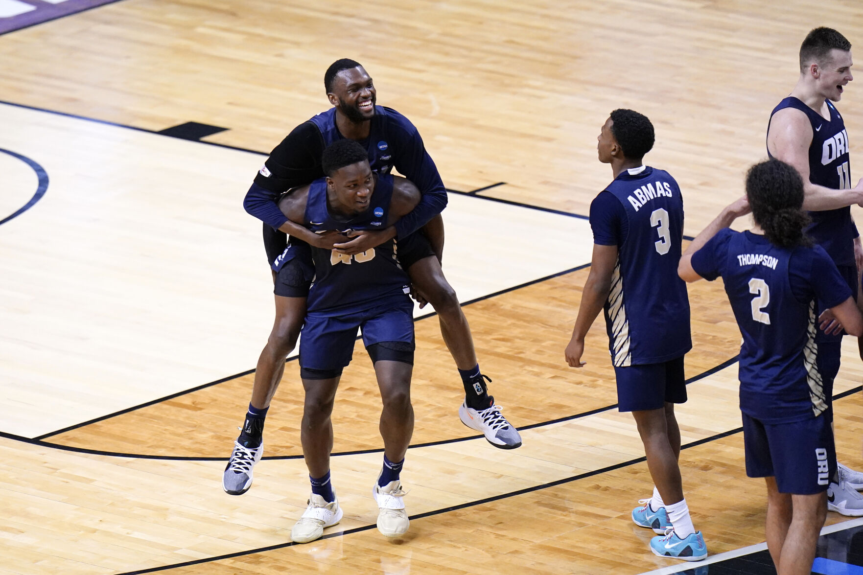 NCAA Oral Roberts Florida Basketball